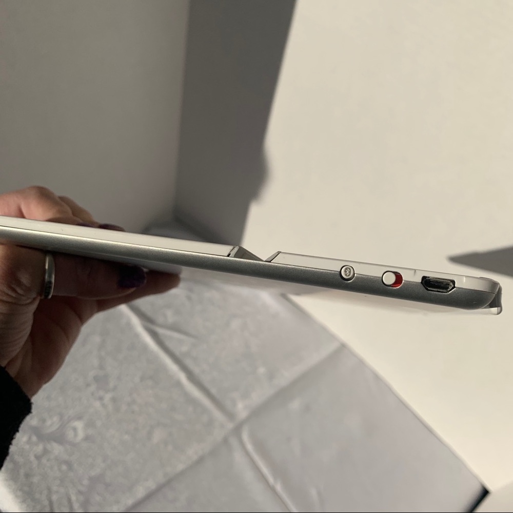 ❤️ Logitech keyboard - Picture 3 of 3